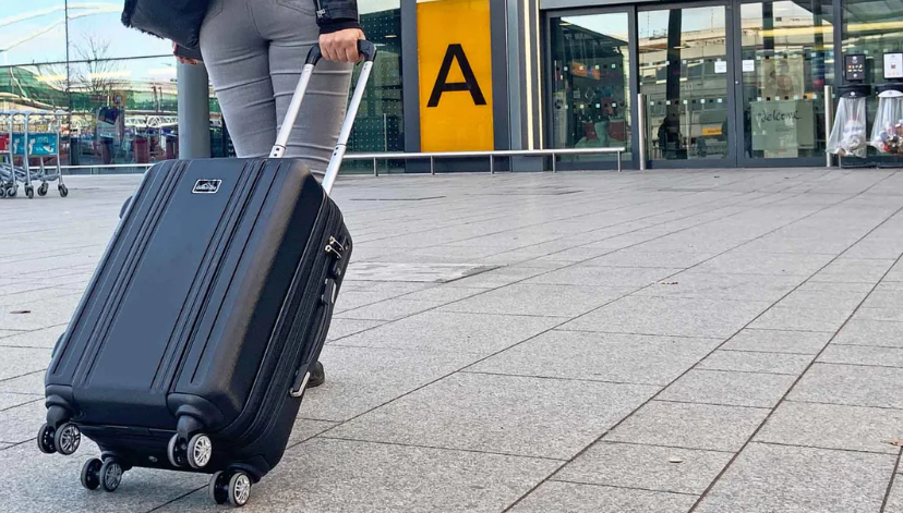 Are hardshell suitcases lightweight